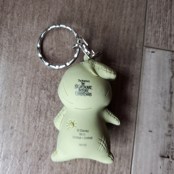 Monogram Disney Nightmare Before Christmas 3D Figural Oogie Boogie Keyring NWOT - Picture 2 of 9